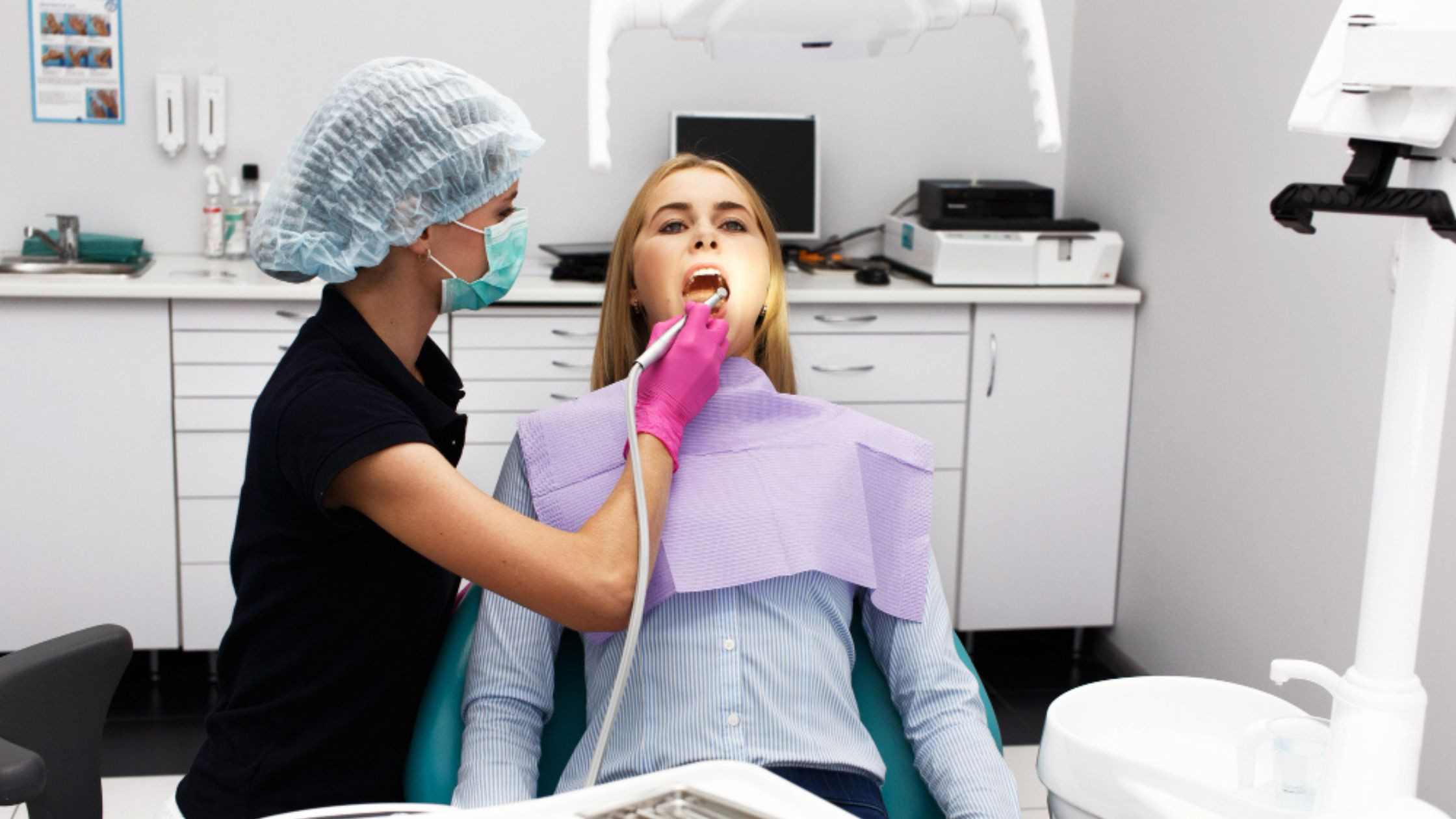 Signs You Need to See a Dentist Immediately